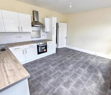 3 bedroom apartment to rent - Photo 5
