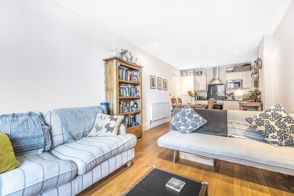 Greenwich High Road, Greenwich, SE10 - Photo 1