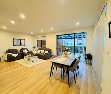 Modern four-bedroom standalone two-story home in Westgate - Photo 1