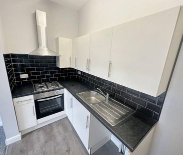 2 bedroom ground floor flat to rent - Photo 6