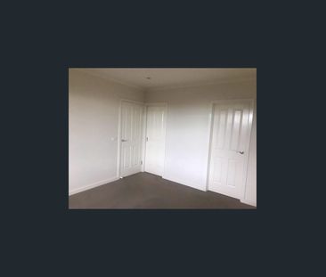 3 Bedrooms. - Great Location - Photo 6