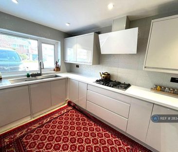 3 bedroom terraced house to rent - Photo 6