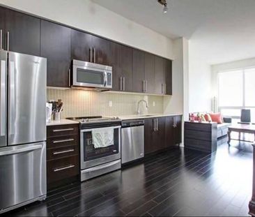 March 1-Bed1+Den /1 Bath @ 4011 Brickstone Mews Condo - Photo 2