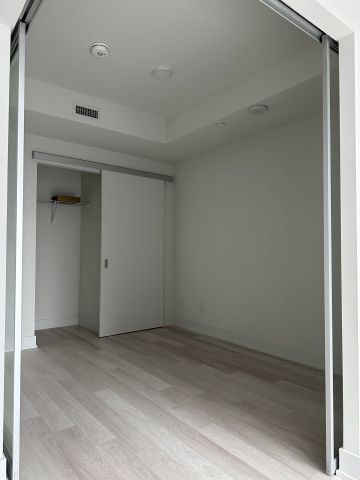 For Lease - 8 Cumberland Street Unit# 1707, Toronto, Ontario - Photo 4