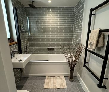 2 Bed Flat, Explorer Way, NW7 - Photo 3