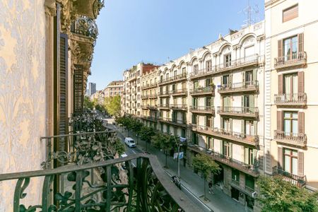 Carrer de Balmes, Barcelona, Catalonia 08008 - Photo 4