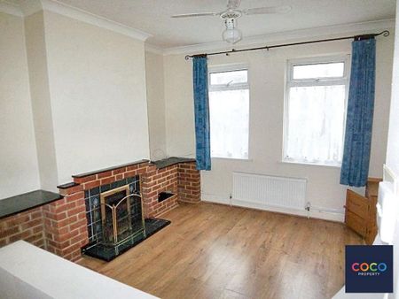 2 bedroom end of terrace house to rent - Photo 3