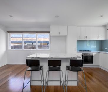 Ideal Family Home - Photo 4