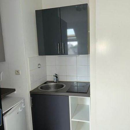 Location Appartement 1 pièce 17m² NANTES 44000 - Photo 3