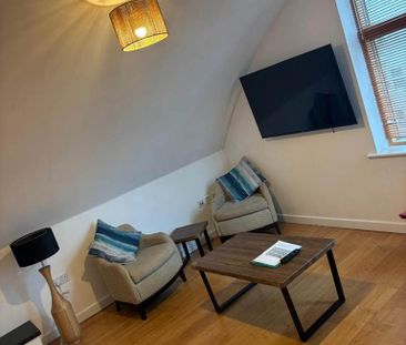 2 bedroom semi-detached house to rent - Photo 2