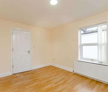 Swaffield Road, Earlsfield, SW18 - Photo 3