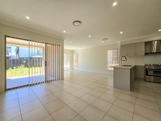 Modern & Spacious - Photo 1