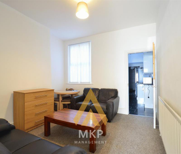 4 bedroom terraced house to rent - Photo 1