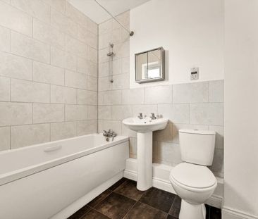 Hampden Gardens, Cromwell Road, Cambridge £1,600 pcm ⓘ The monthly ... - Photo 2