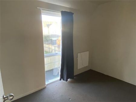 2/17 Stoneyhurst Street, St Albans, Christchurch City - Affordable Two Bedroom Unit with Off Street Parking - Photo 2