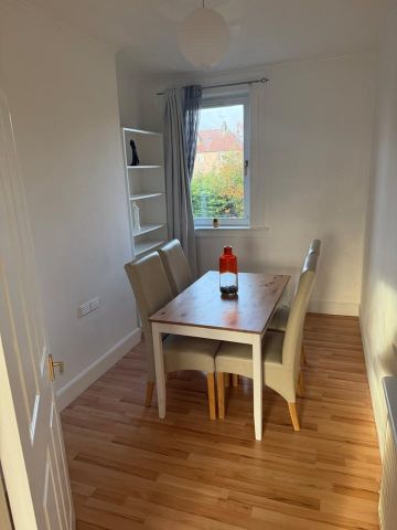 4 Bed Maisonette, Parkhead Drive, EH11 - Photo 3