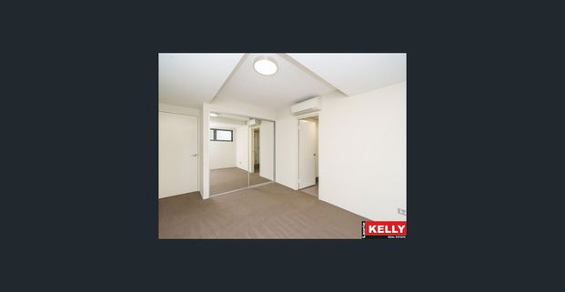 Stunning Modern 2-Bedroom, 2-Bathroom Apartment – Bright, Spacious & Low Maintenance! - Photo 1