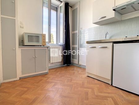 Apartment - Photo 2