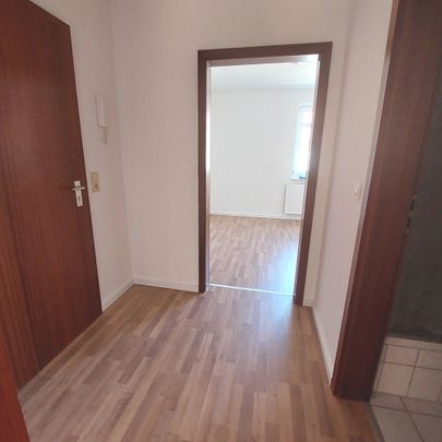 FRISCH RENOVIERTE 2 RAUMWOHNUNG mit Terrasse - Photo 1