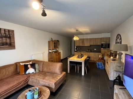 Eigentijds 1-slpk-appartement met ruim terras - Photo 2