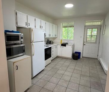 4 1/2, TOUT INCLUS, CENTRE-VILLE TROIS-RIVIERES - Photo 3