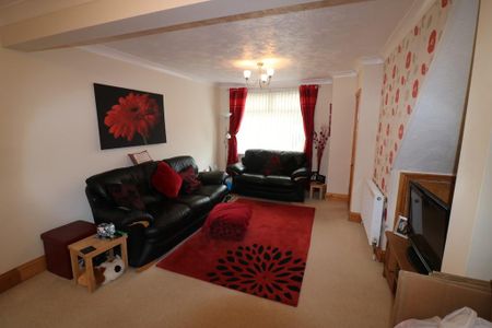 2 bedroom terraced house to rent - Photo 4