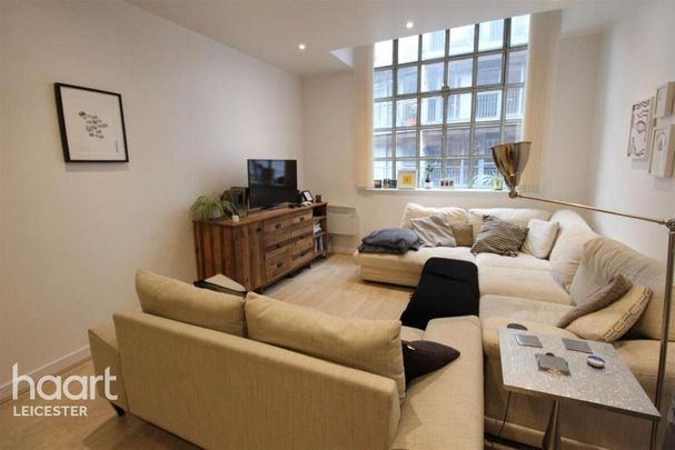 2 bedroom apartment to rent - Photo 1