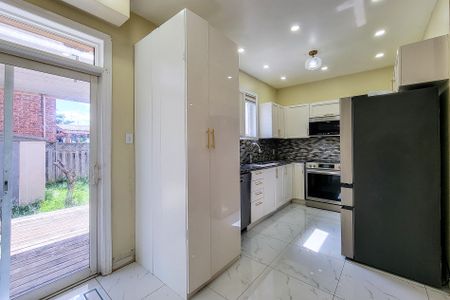 For Lease - 69 Peachwood Crescent Unit# Main, Hamilton, Ontario - Photo 4