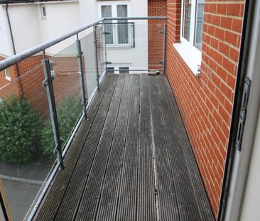 Harlow, Essex - Photo 3