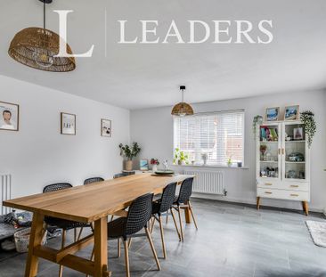 Cozens Grove, SN6 - Photo 5