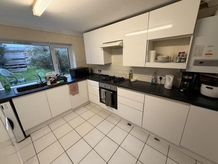 5 bedroom house to rent - Photo 3