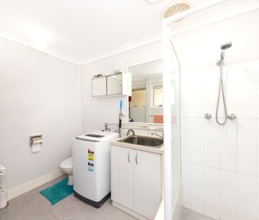 6A Coghlan Street, Chifley ACT 2606 - House For Rent | Domain - Photo 5