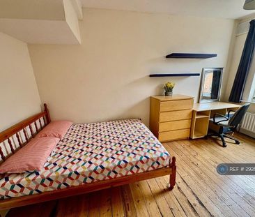 1 bedroom in a house share to rent - Photo 5