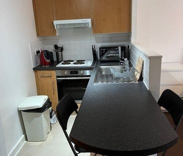 Studio Flat, Blackfriars Road, G1 - Photo 1