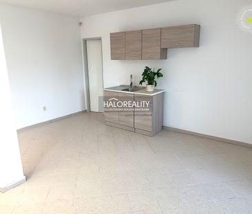 1,5 izbový byt na prenájom 33m2, Nováky - Photo 1