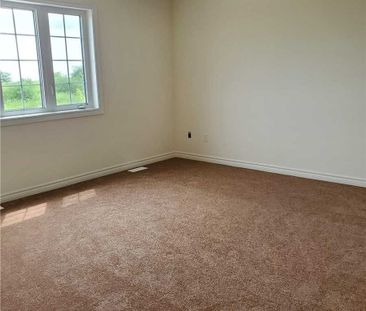 For Lease - 1095 Skyridge Boulevard, Pickering, Ontario - Photo 3