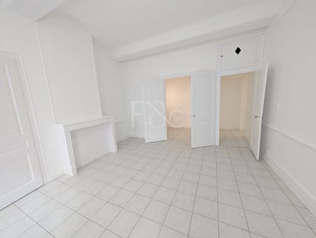 T2 de 80m² - Rue Saint Hélène à Lyon 2 - Photo 4