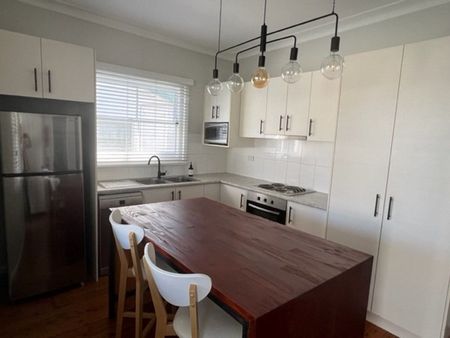 Tamworth Furnished Accommodation - North Tamworth - Photo 4