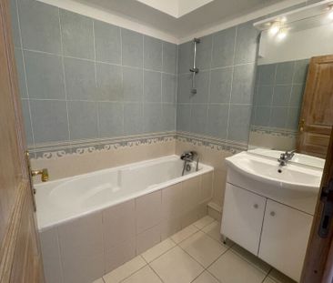 Location Appartement 2 pièces 42m² NIMES 30900 - Photo 6