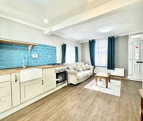 King Street, CT11 8PH, Ramsgate - Photo 1