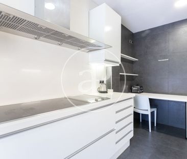 House for rent in Gràcia - Photo 4