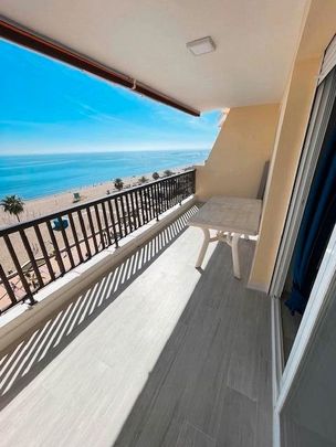 Apartamento de alquiler en Paseo Marítimo Rey de España, Playa de los Boliches - Photo 1