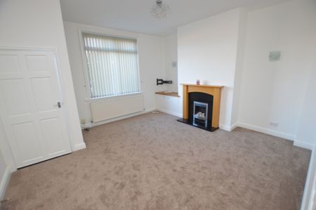 2 Bedroom Terraced House - Photo 3
