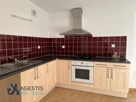 Location Maison 5 pièces 103m² VALDURENQUE 81090 - Photo 2