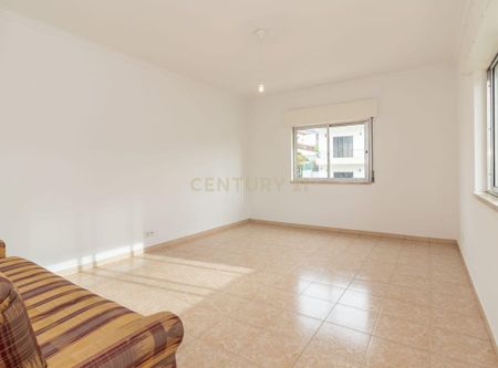 Corroios, Setúbal Municipality - Photo 3