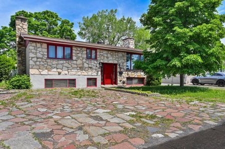 Maison de plain-pied à louer - Longueuil (Saint-Hubert) (Centre) Maison de plain-pied à louer - Longueuil (Saint-Hubert) (Centre) - Photo 4