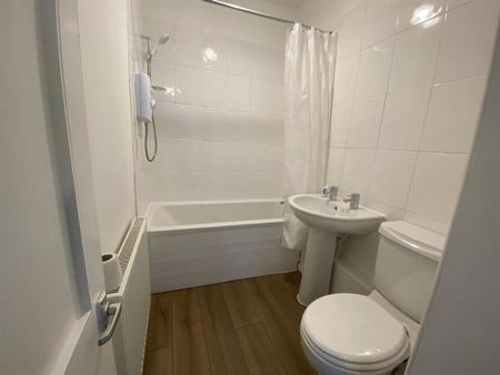 2 bedroom apartment to rent - Photo 4