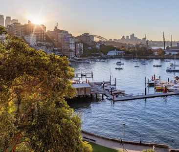 Peaceful Apartment Graced with Sublime Harbour Views - Unfurnished - Photo 3