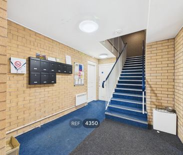 2 bedroom flat to rent - Photo 6