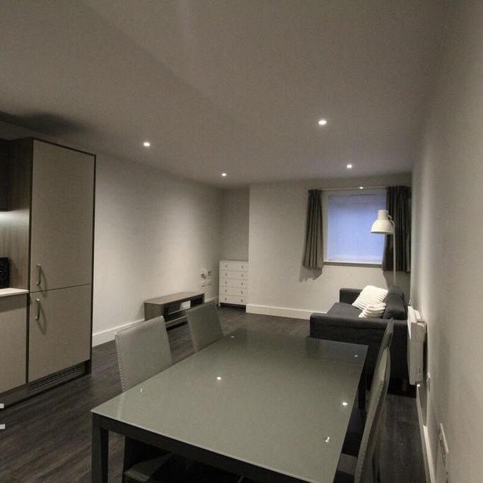 2 bedroom flat to rent - Photo 1